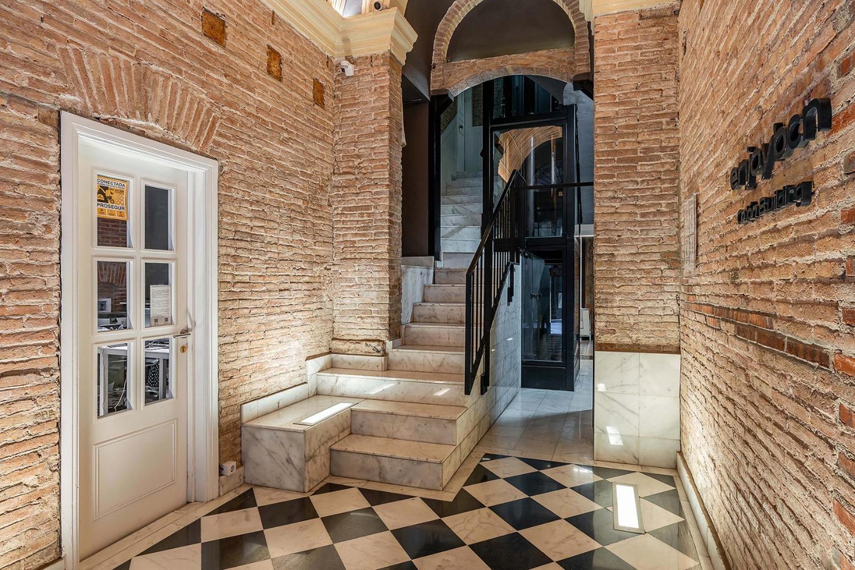Enjoybcn Colon Apartments Barcelona Exterior photo
