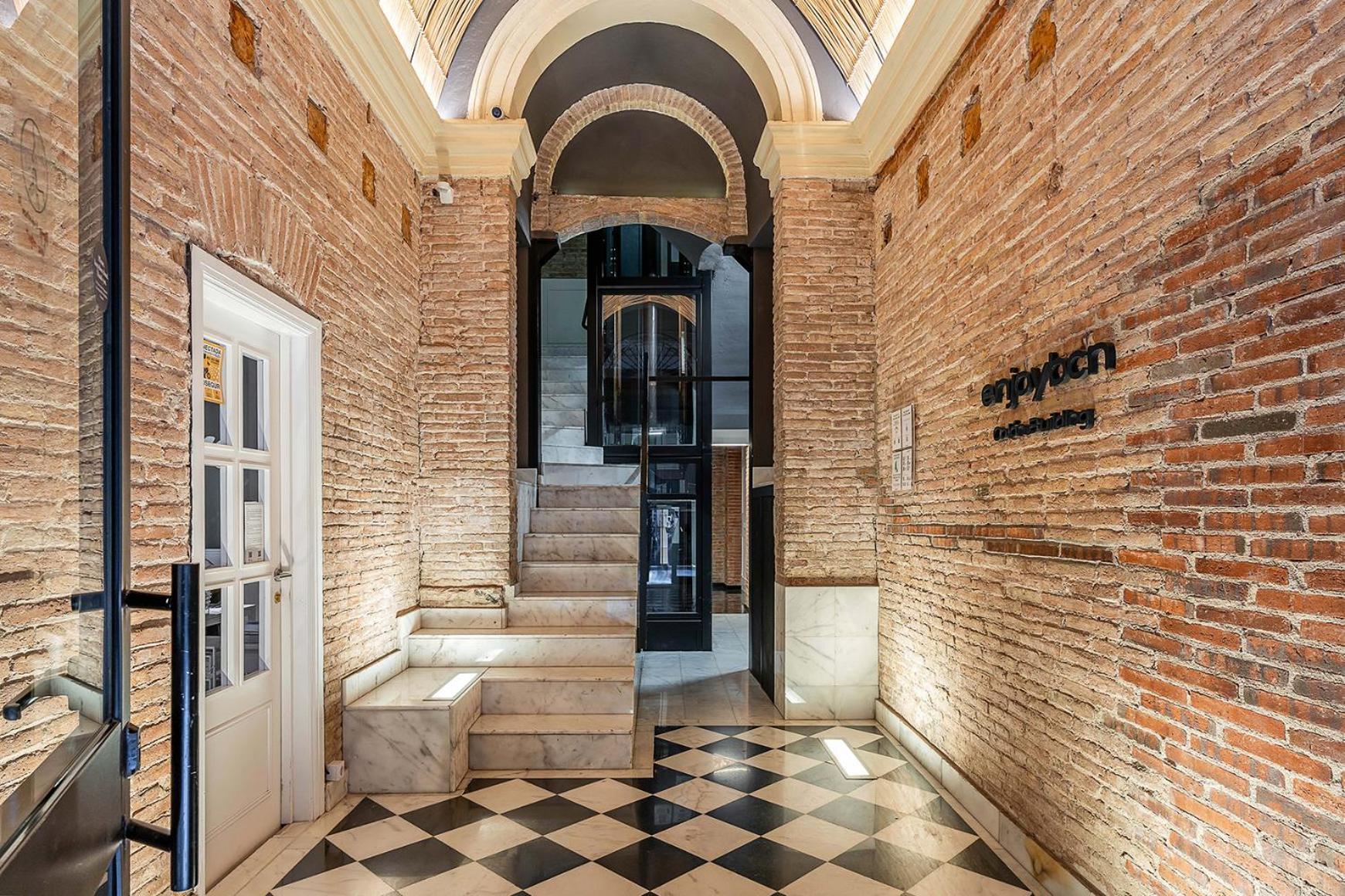 Enjoybcn Colon Apartments Barcelona Exterior photo