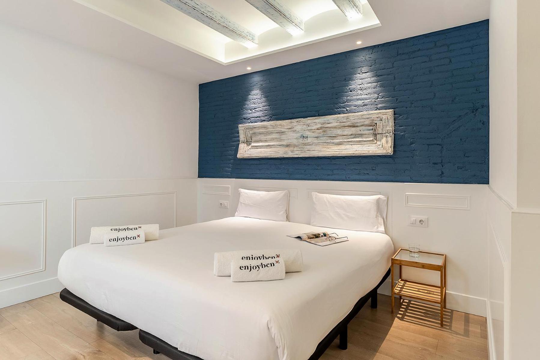 Enjoybcn Colon Apartments Barcelona Exterior photo