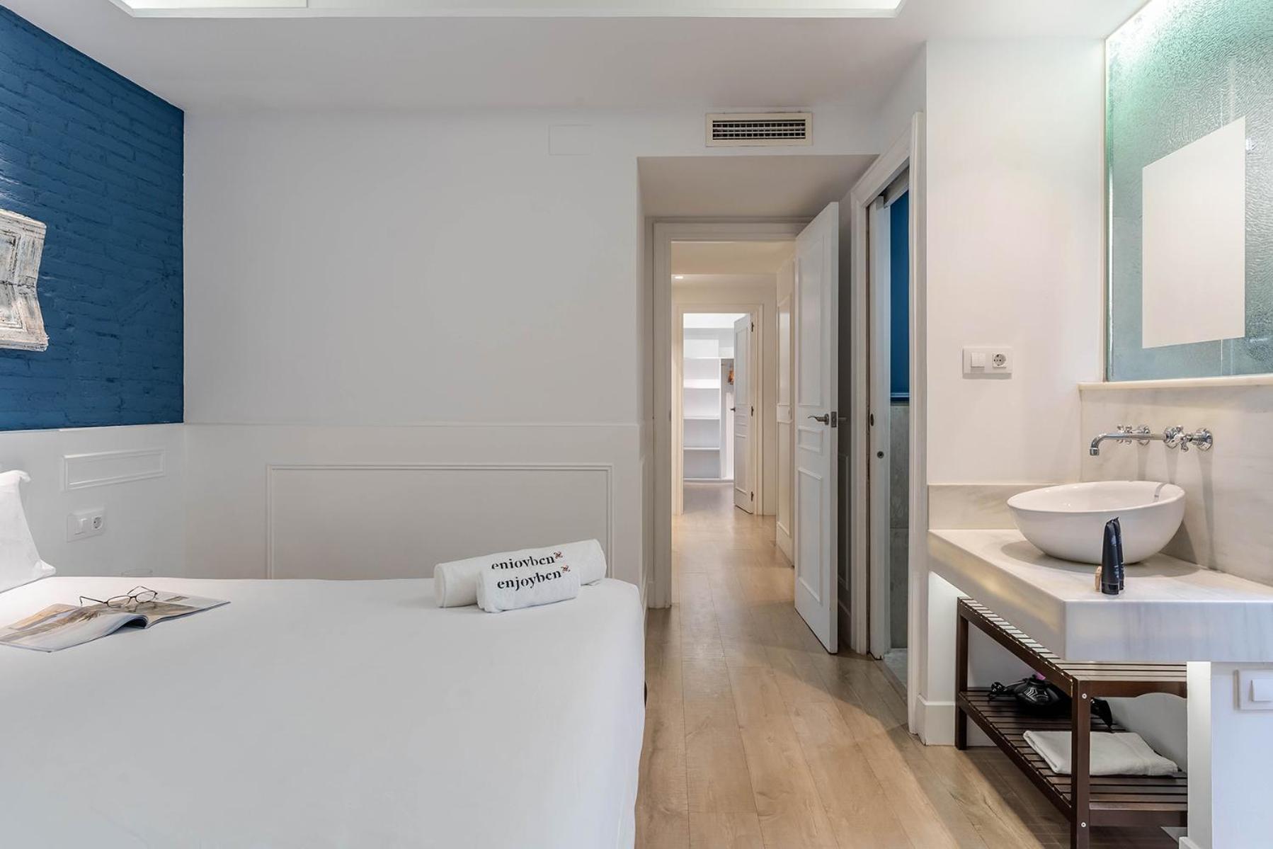 Enjoybcn Colon Apartments Barcelona Exterior photo